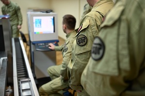 Szkolenie funkcjonariuszy SOP z obsługi urządzeń rentgenowskich 