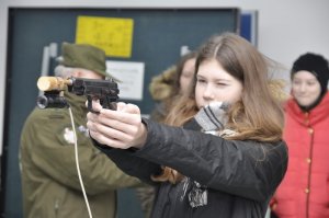 Młodzież z klubów sportowych z wizytą w Centrum Szkolenia SG 