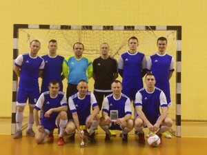 Drużyna z  Centrum na podium w X Turnieju Służb Mundurowych w Halowej Piłce Nożnej 