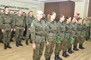 Uroczyste wręczenie świadectw 