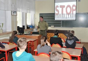 „Stop Narkotykom” – „Kręci mnie bezpieczeństwo … przez cały rok szkolny” 