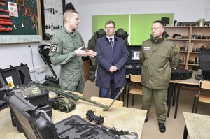 Wizyta wojewody warmińsko-mazurskiego w Centrum Szkolenia Straży Granicznej 