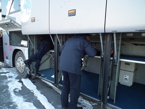 Zajęcia praktyczne -przeszukanie autokaru (2) Zajęcia praktyczne -przeszukanie autokaru (2)