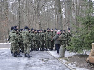 Słuchacze Centrum Szkolenia SG w „Wilczym Szańcu” 
