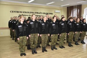 Przyszli chorążowie otrzymali świadectwa 
