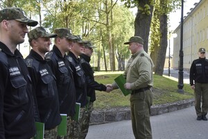 102 przyszłych chorążych otrzymało świadectwa 