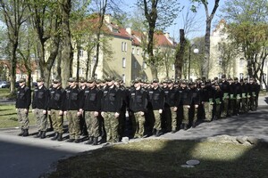 102 przyszłych chorążych otrzymało świadectwa 