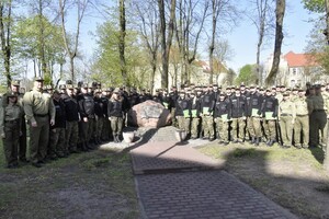 102 przyszłych chorążych otrzymało świadectwa 