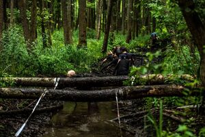 Funkcjonariusze Centrum Szkolenia Straży Granicznej najlepsi w biegach przeszkodowych 
