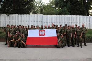 Skutecznie łączą teorie z praktyką 