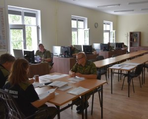 Przyszli chorążowie otrzymali świadectwa 