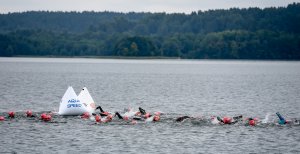 Funkcjonariusze Centrum Szkolenia SG w Kętrzynie reprezentowali Straż Graniczną w LOTTO TRIATHLON ENERGY Mrągowo 2021 