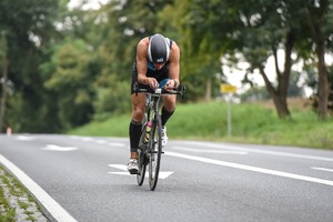 Funkcjonariusze Centrum Szkolenia SG w Kętrzynie reprezentowali Straż Graniczną w LOTTO TRIATHLON ENERGY Mrągowo 2021 