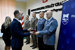 Wręczenie Złotych Medali Zasługi Policyjnego Klubu Sportowego Mazury 