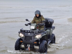Szkolili z zakresu bezpiecznego korzystania z pojazdów typu ATV w Morskim Oddziale SG 