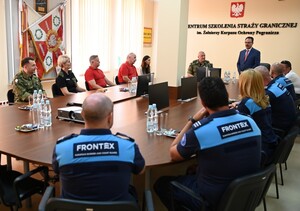 Instruktorzy z Centrum Szkolenia SG przeszkolili kolegów z Międzynarodowej Agencji Frontex 