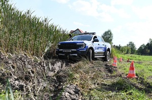 szkolenia z taktyki i techniki jazdy pojazdami terenowymi 