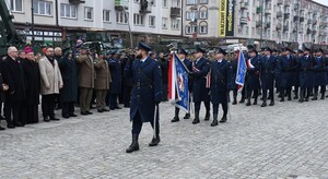 Przemarsz kompanii honorowych w Nidzicy 