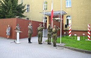 Podniesienie flagi państwowej 