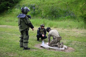 Zajęcia praktyczne podczas kursu minersko-pirotechnicznego 