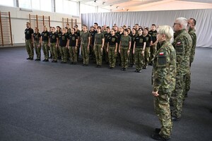 Ukończyli szkołę chorążych 