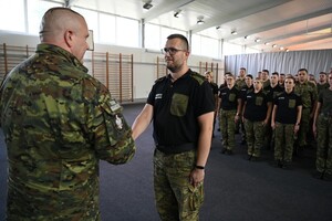 Ukończyli szkołę chorążych 