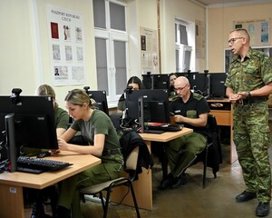 Słuchacze podczas zajęć 