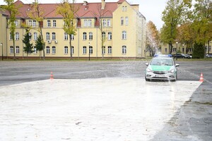 Pojazd na płycie poślizgowej 