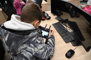 Prezentacja sali bezzałogowych statków powietrznych 