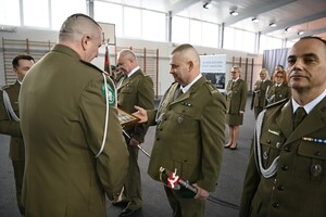 uroczyste pożegnanie funkcjonariuszy odchodzących na emeryturę 