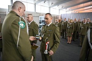 uroczyste pożegnanie funkcjonariuszy odchodzących na emeryturę 