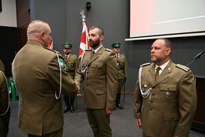 Wręczenie aktów mianowań w korpusie chorążych 