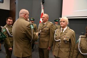 Uroczyste wręczenie medali z okzaji 35- lecia powołania SG 