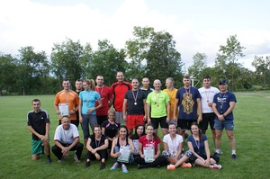 Drużyny biorące udział w zawodach. 