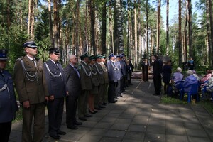 uroczystości na Polskim Cmentarzu Wojennym w Miednoje