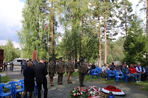 uroczystości na Polskim Cmentarzu Wojennym w Miednoje