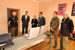 Funkcjonariusze policji włoskiej i polskiej z wizytą studyjną w Centrum Szkolenia Straży Granicznej